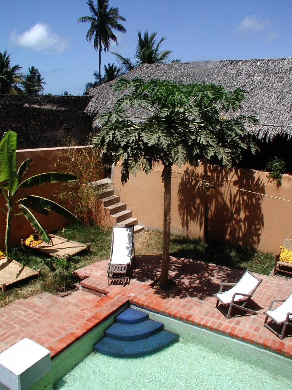 Bed and Breakfast Patio Dos Quintalinhos - Casa Di Gabriele Isla de Mozambique Exterior foto
